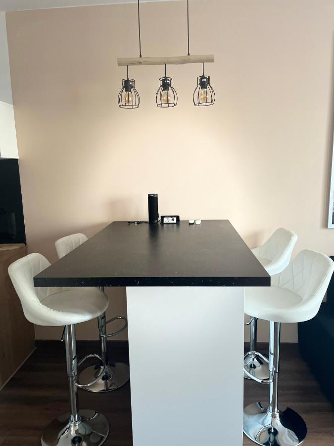 Mega Sale - Book Now - Corvin Royal Apartments Budapest Exterior foto